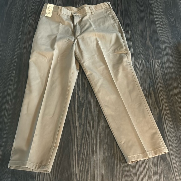 NWT🍍LEE SLACKS🍍sz 38x30 - Picture 1 of 3